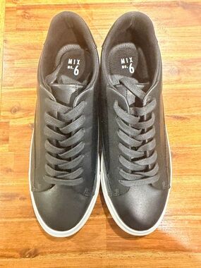 Mix No. 6 Men's Black Low-Top Sneakers with White Sole